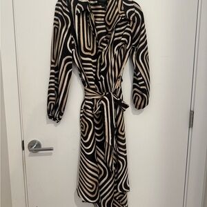 Stylish Black and Tan Dress